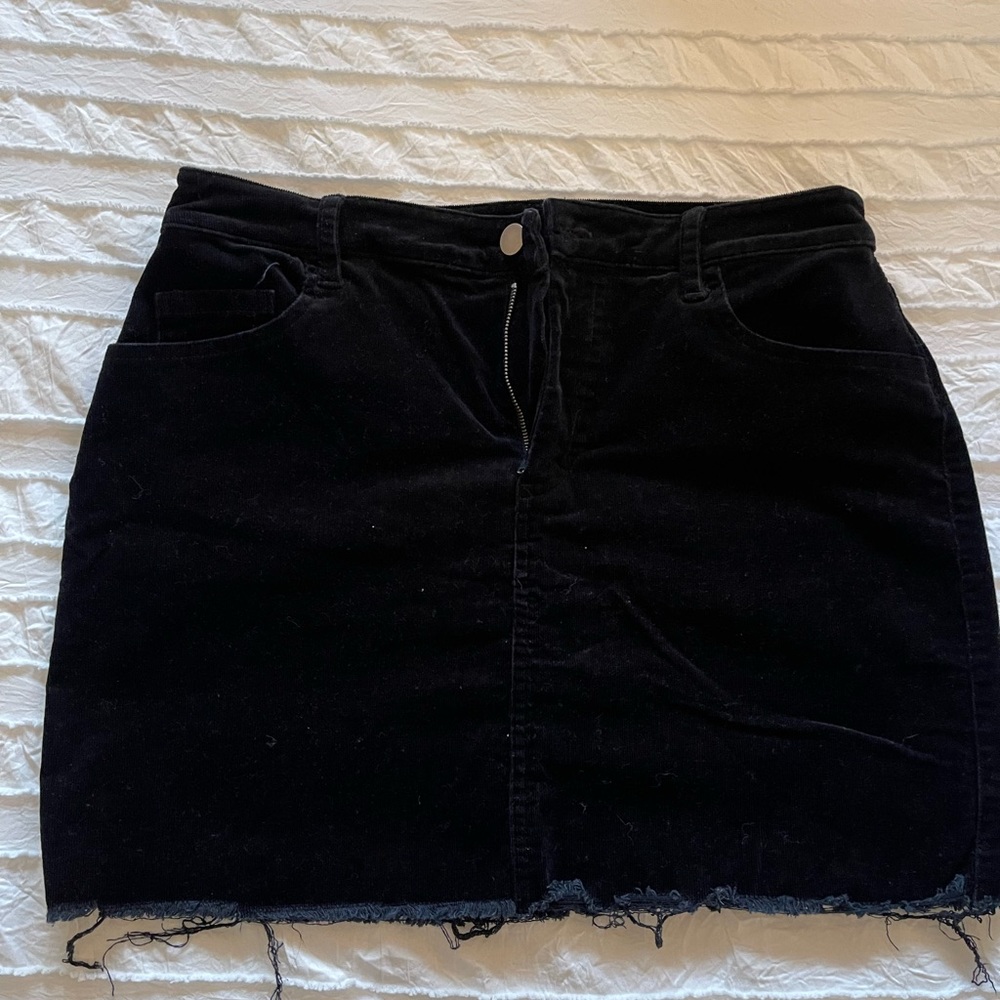 Black skirt
